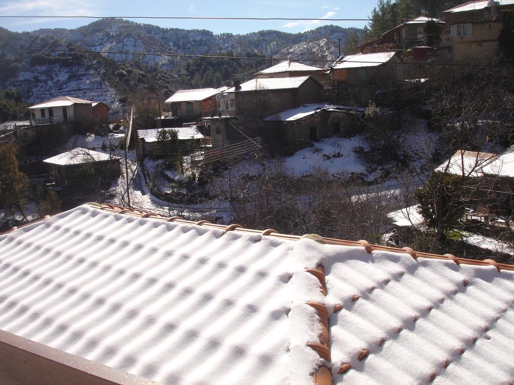 The Love Holiday House Tris Elies Экстерьер фото